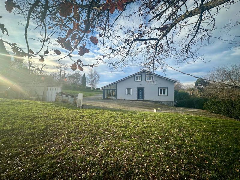 Maison de village - 176 m² - 6 pièces