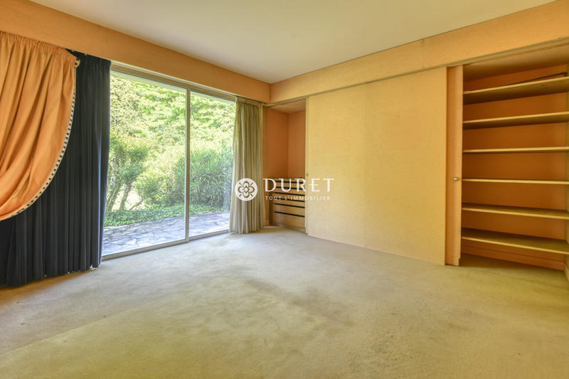 Villa - 236 m² - 8 pièces