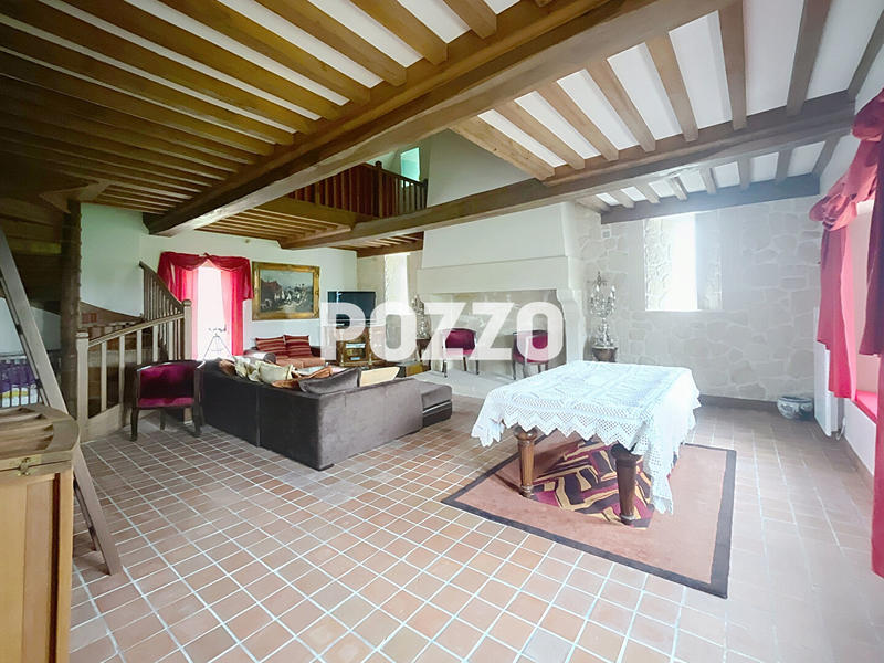 Maison - 480 m² - 17 pièces