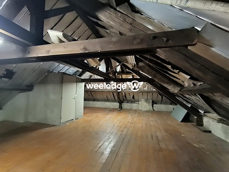 Maison - 140 m² - 9 pièces