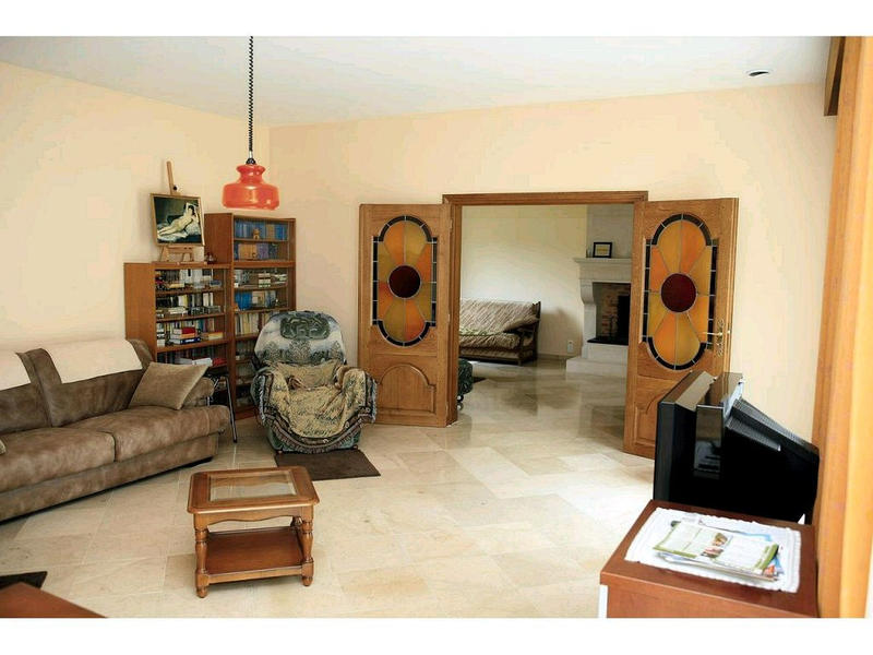 Maison - 240 m² - 6 pièces