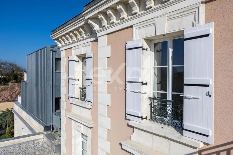 Appartement - 104 m² - 4 pièces