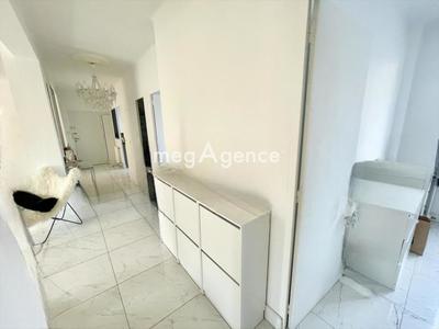 Appartement - 97 m² - 5 pièces