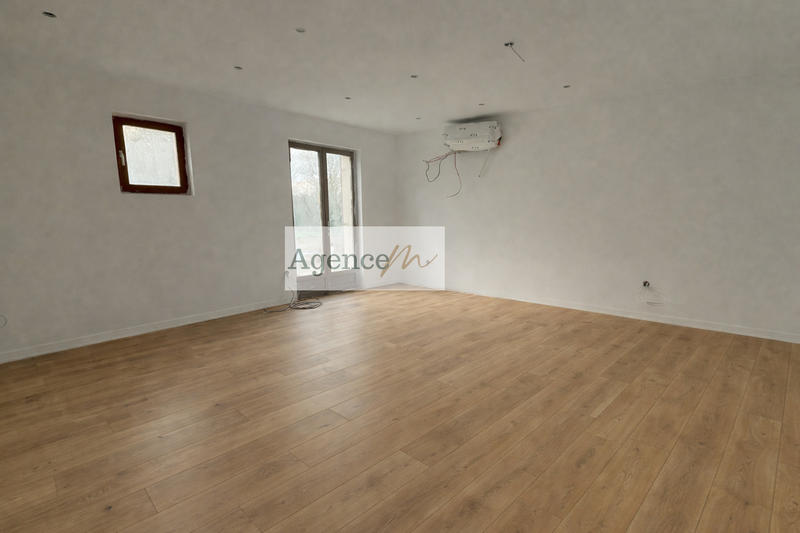 Maison - 75 m² - 4 pièces