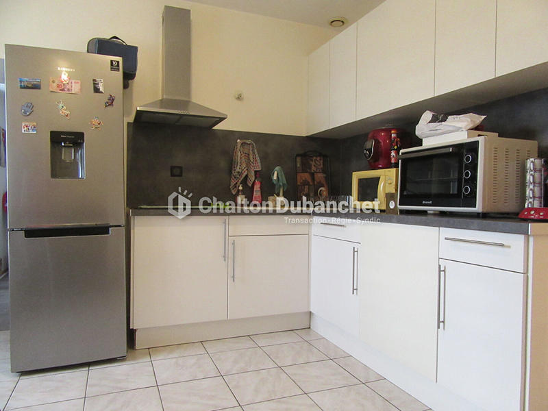 Immeuble - 210 m² - 8 pièces