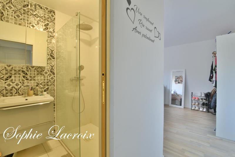 Demeure - 258 m² - 8 pièces