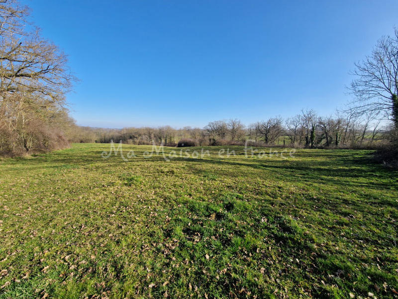 Maison - 160 m² - 1 pièce