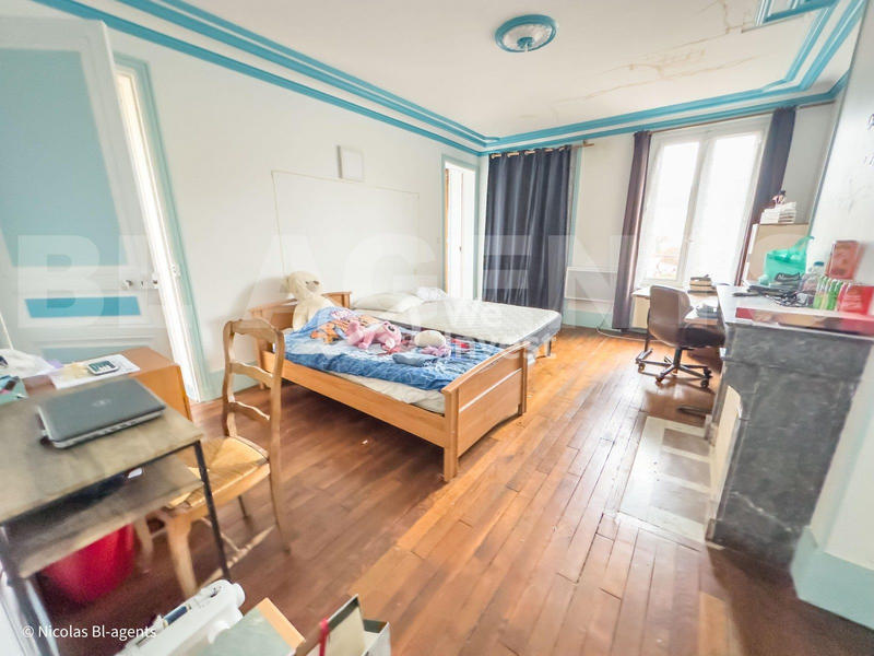 Maison - 280 m² - 8 pièces