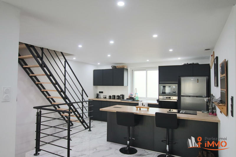 Maison - 90 m² - 3 pièces