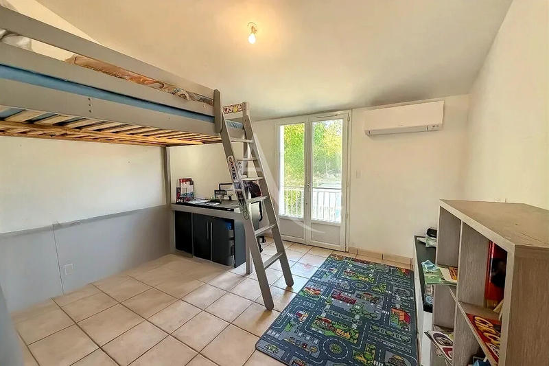 Maison - 165 m² - 7 pièces