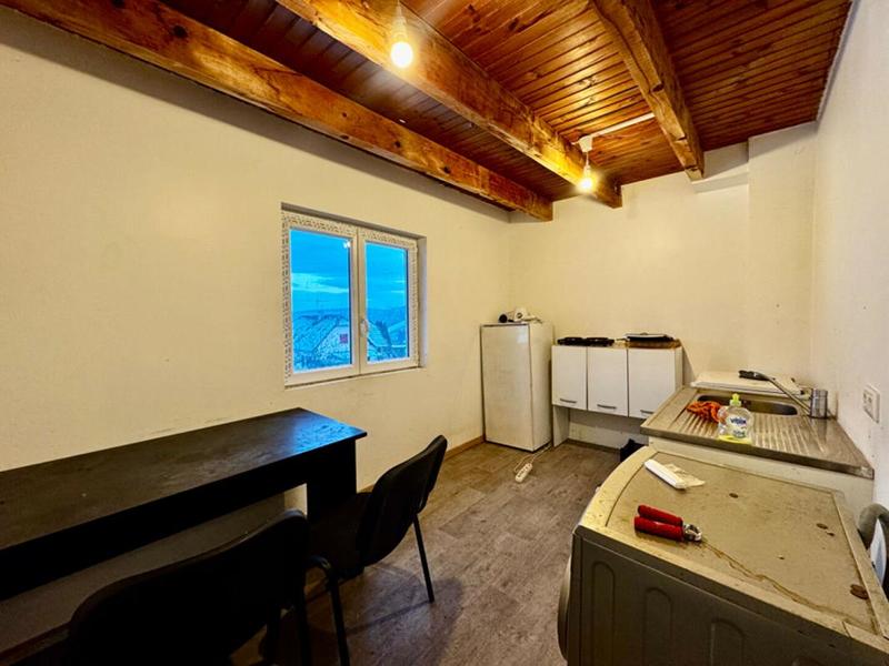 Local d'activité / Entrepôt - 879 m²