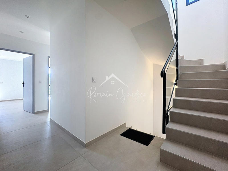 Maison - 124 m² - 4 pièces