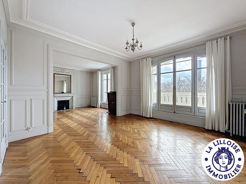 Appartement - 146 m² - 6 pièces