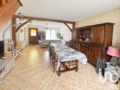 Maison - 90 m² - 6 pièces