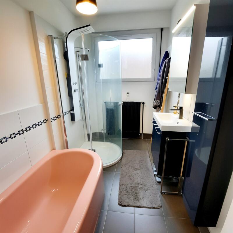 Maison - 168 m² - 9 pièces