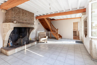 Maison - 220 m² - 8 pièces