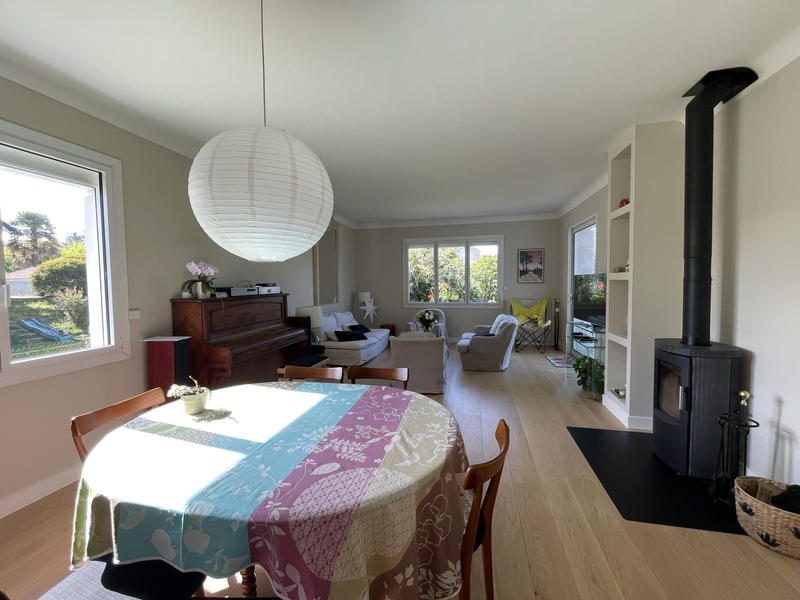 Maison - 183 m² - 7 pièces