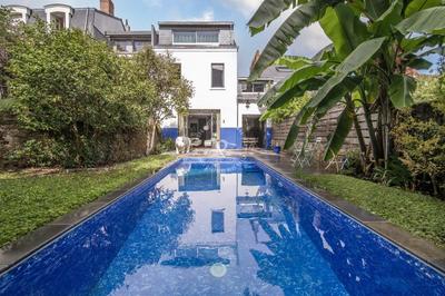 Maison - 172 m² - 9 pièces