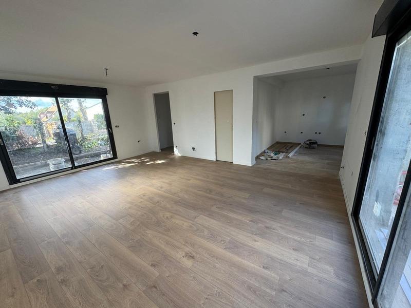 Maison - 80 m² - 5 pièces