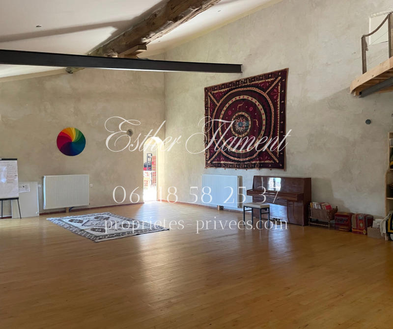 Demeure - 590 m² - 16 pièces