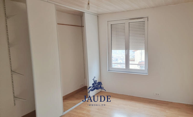 Maison - 80 m² - 5 pièces