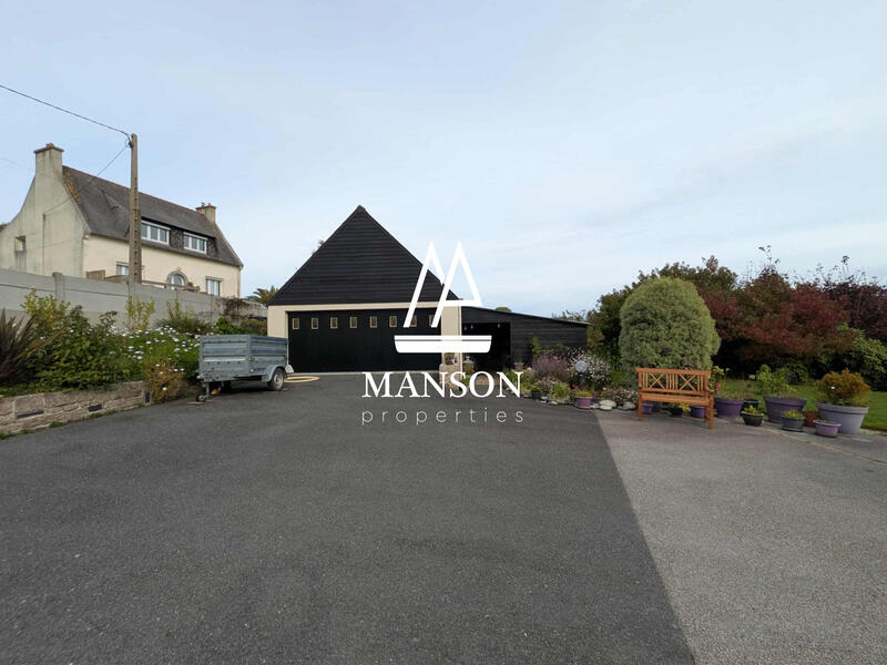 Maison ancienne - 242 m² - 10 pièces