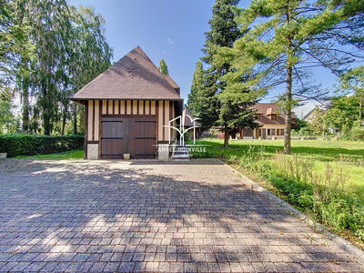 Maison - 136 m² - 9 pièces