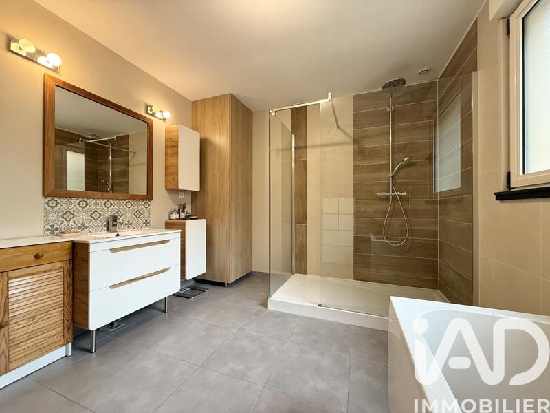 Maison - 149 m² - 5 pièces