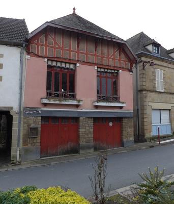 Local commercial - 240 m² - 6 pièces