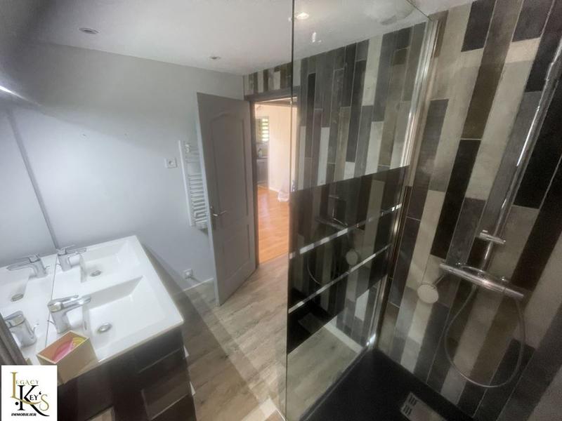 Appartement - 100 m² - 4 pièces