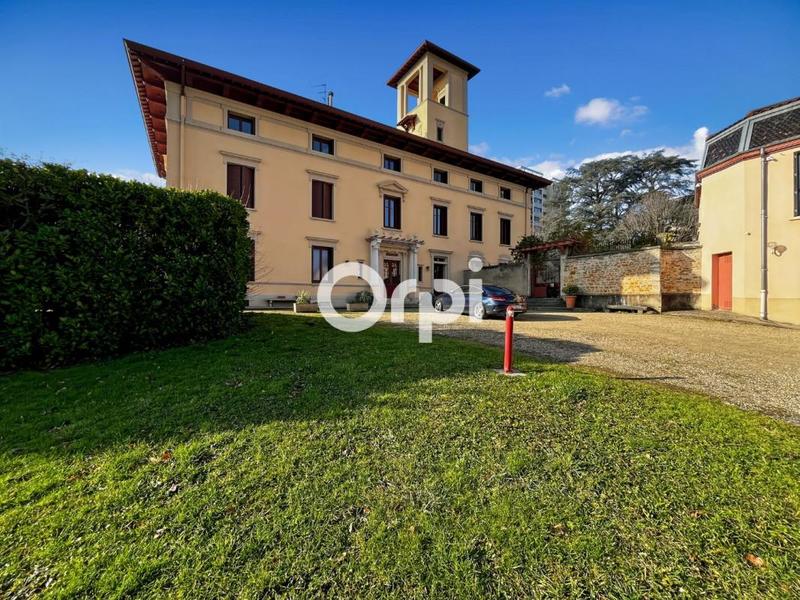 Appartement - 98 m² - 3 pièces