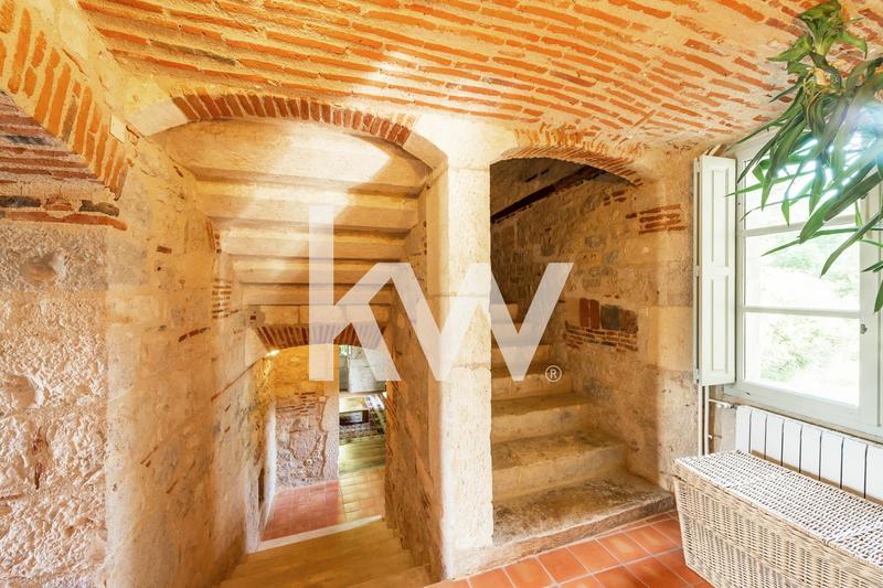 Manoir - 435 m² - 7 pièces