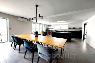 Maison - 180 m² - 6 pièces