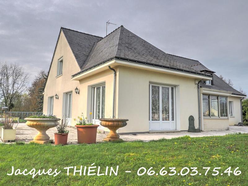 Maison - 310 m² - 6 pièces