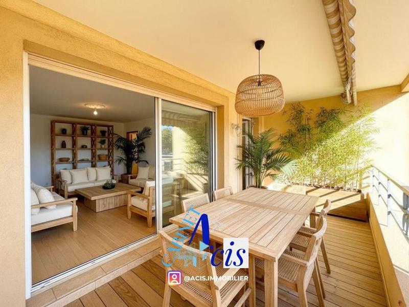 Appartement - 90 m² - 4 pièces