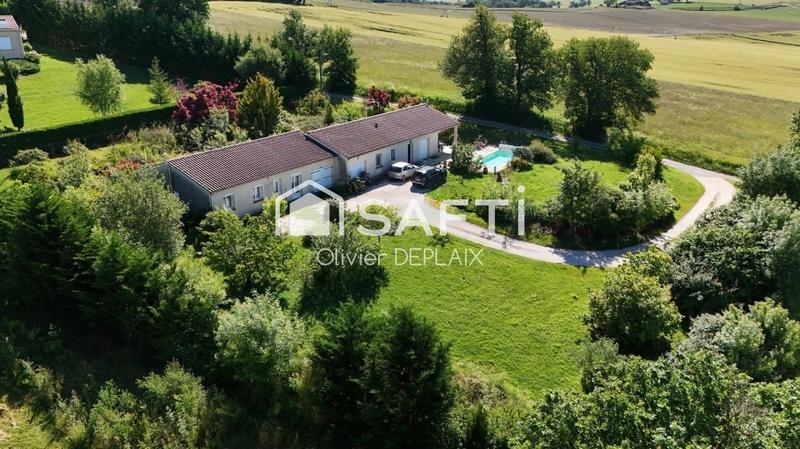 Maison - 210 m² - 10 pièces