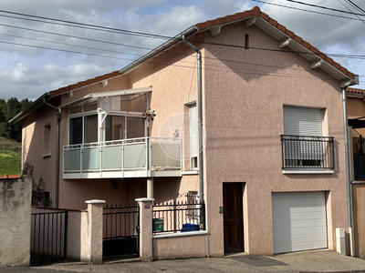 Maison - 90 m² - 4 pièces