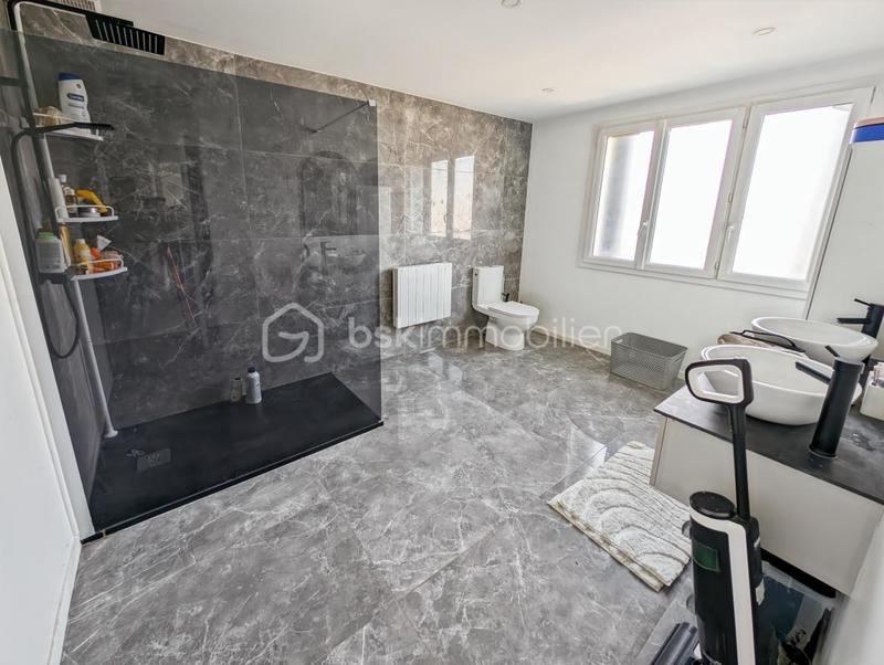 Maison - 110 m² - 5 pièces