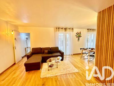 Appartement - 96 m² - 5 pièces