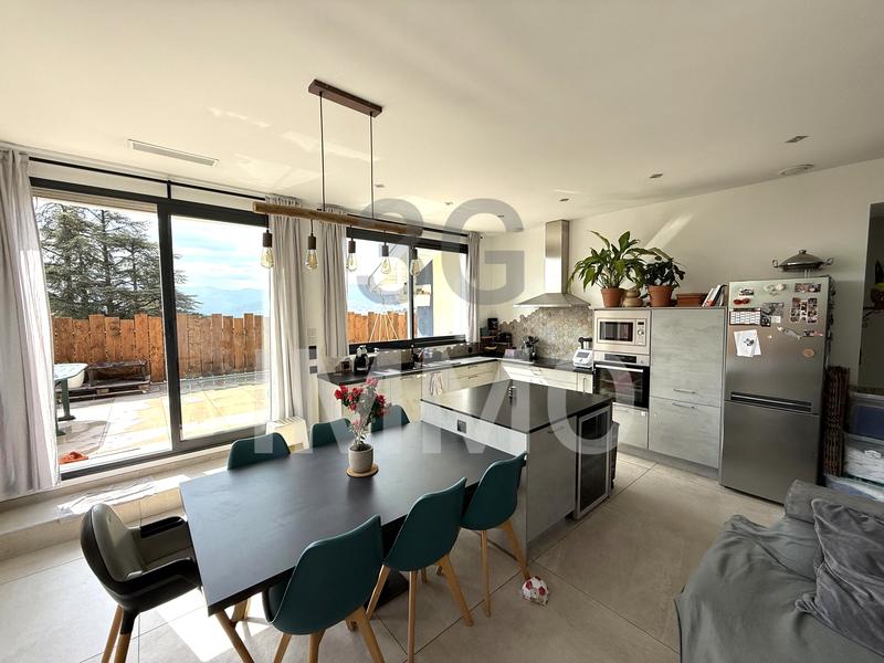 Appartement - 103 m² - 4 pièces