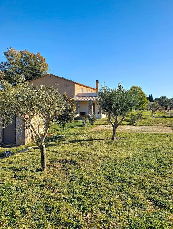 Maison - 274 m² - 9 pièces