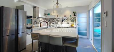 Villa - 250 m² - 8 pièces