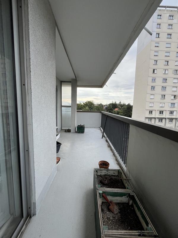 Appartement - 70 m² - 4 pièces