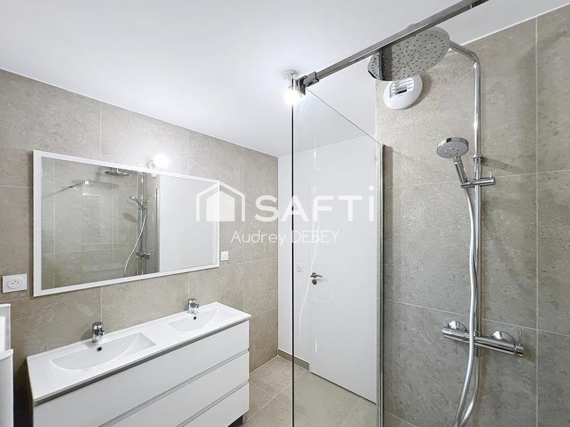 Appartement - 92 m² - 5 pièces