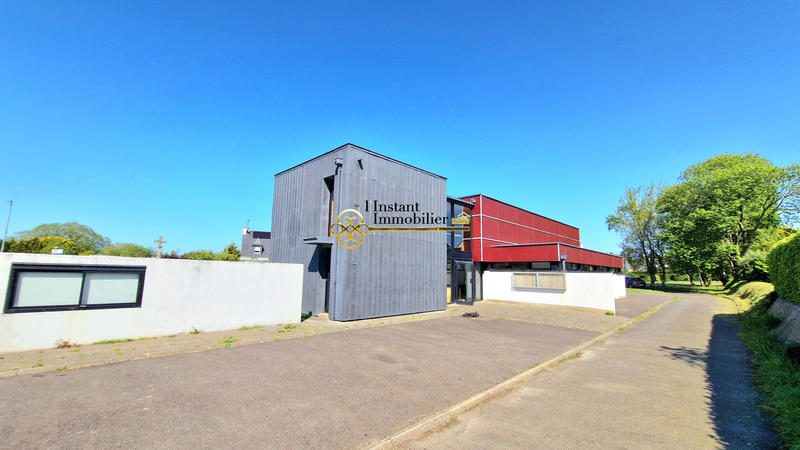 Local d'activités - 209 m² - 7 pièces