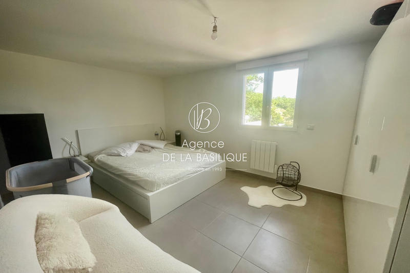 Maison - 296 m² - 4 pièces