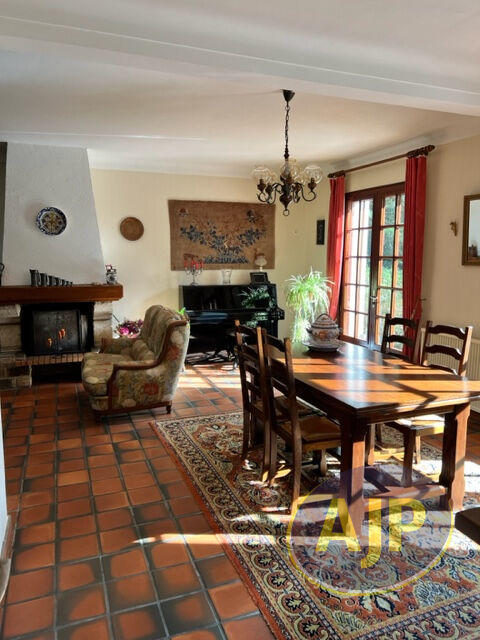 Maison - 143 m² - 6 pièces