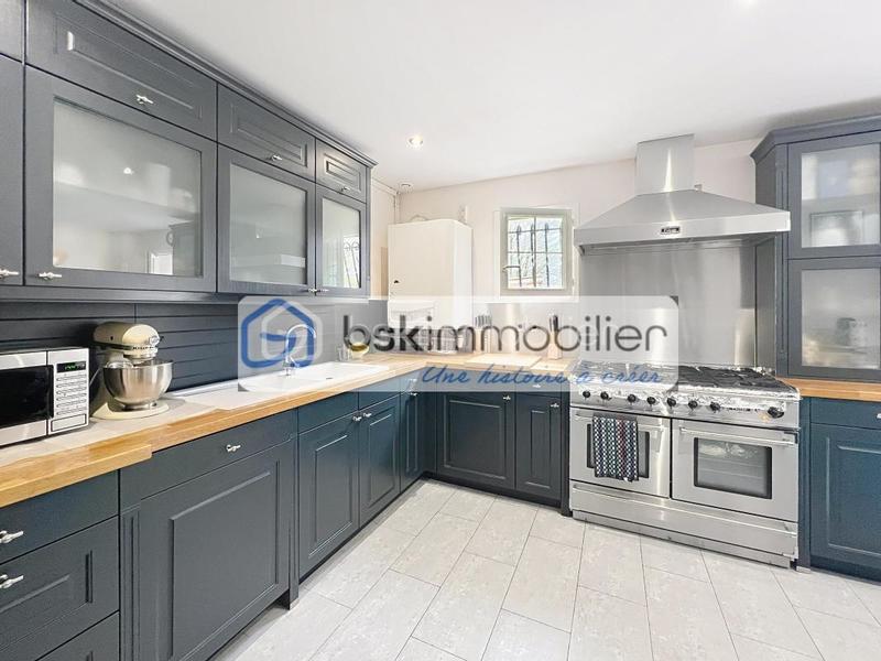 Propriété - 134 m² - 7 pièces