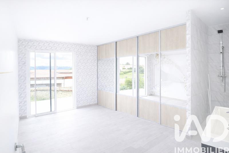 Maison - 104 m² - 4 pièces