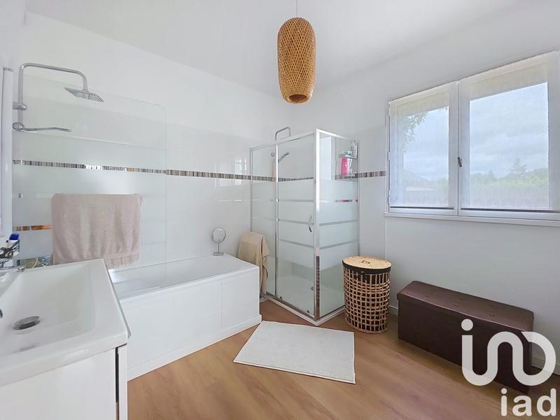 Maison - 200 m² - 8 pièces